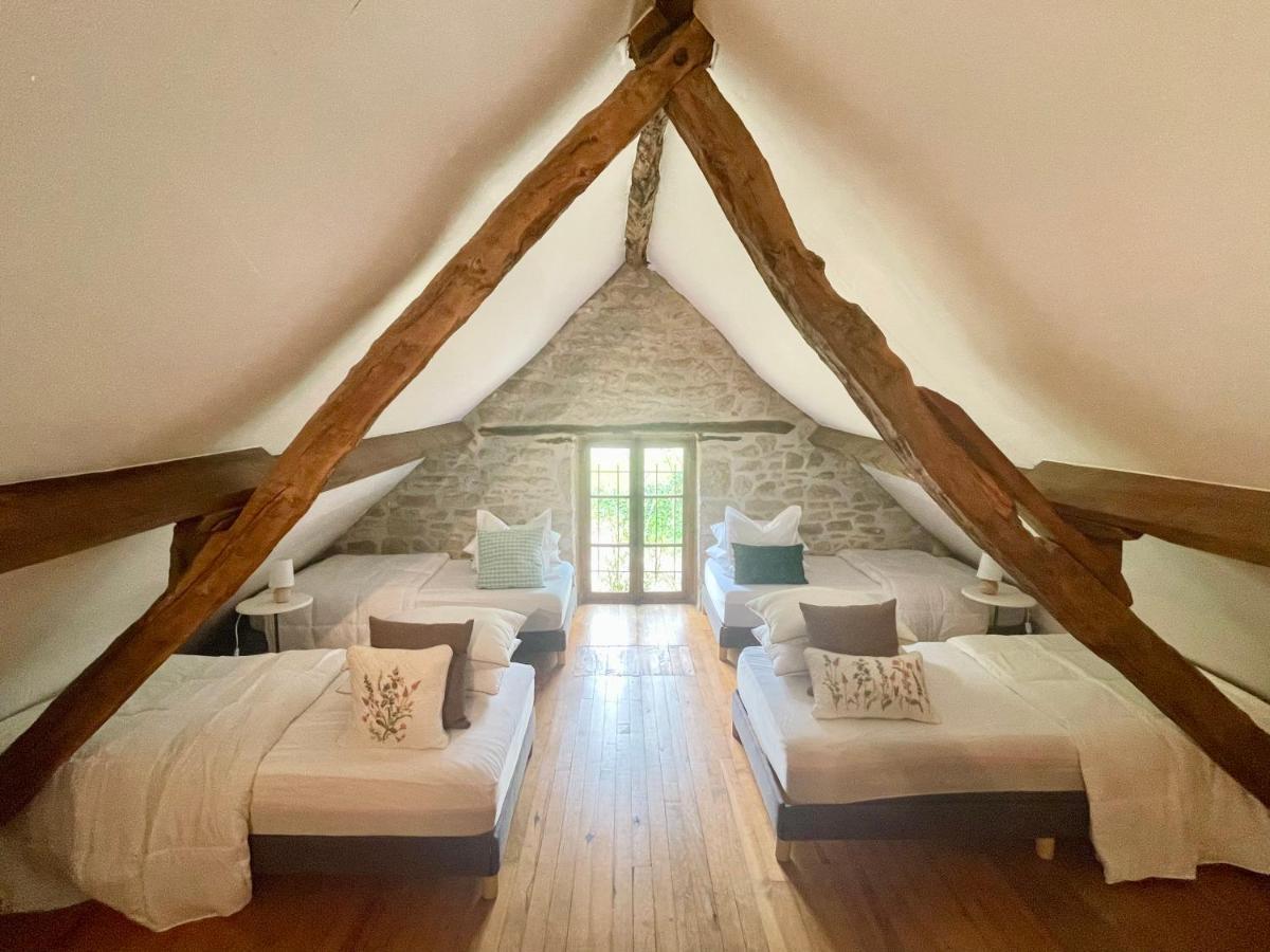 Villa Domaine Du Bonheur En Pierre Avec Piscine, Proche Sarlat à Carlux Extérieur photo